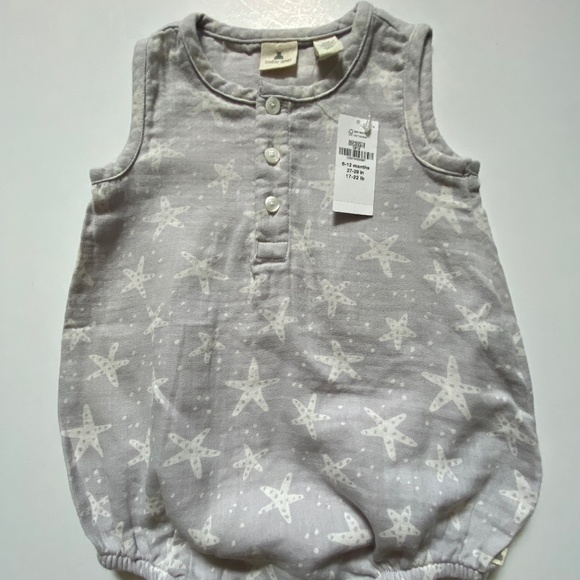 NWT BABY GAP WOVEN BUBBLE ONESIE - Picture 1 of 7